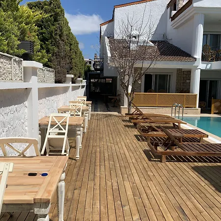 Apart Otel Nurıye *