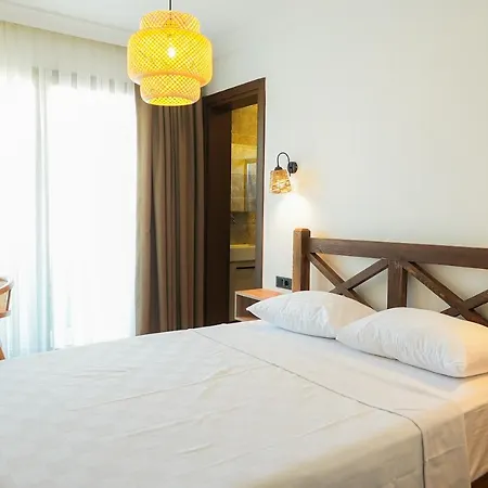 Nuriye Aparthotel *