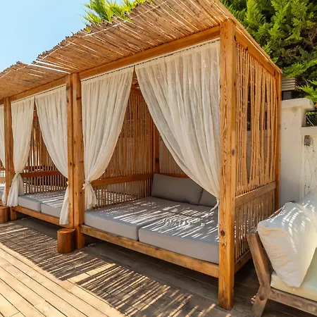 Nuriye Alacati